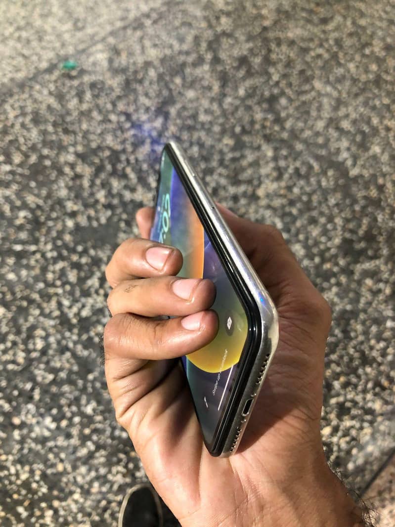 Apple iPhone X 1