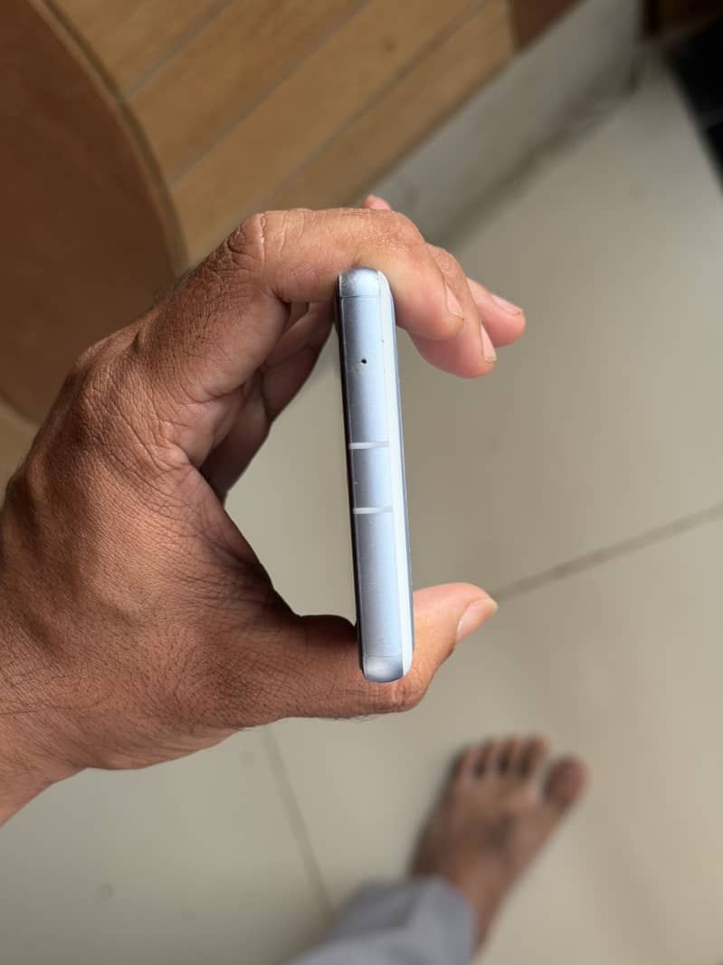 Google Pixel 7a 5