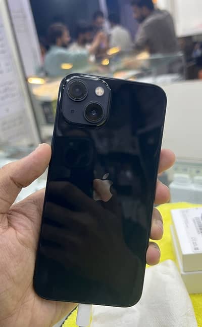 Apple iPhone 13 128GB Box Pack | 10/10 Condition
