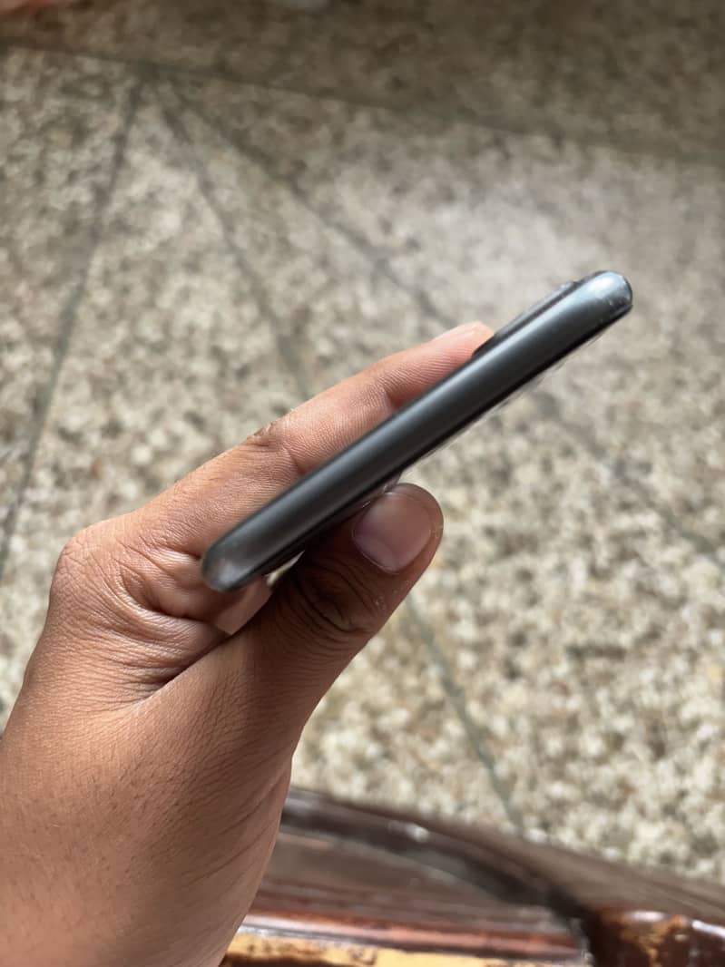 Apple iPhone 8 Plus 1