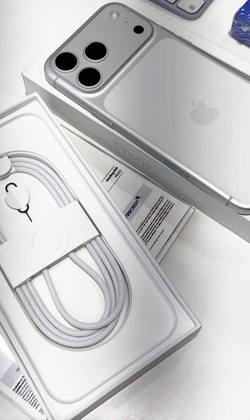 Apple iPhone 17 Pro Max 1