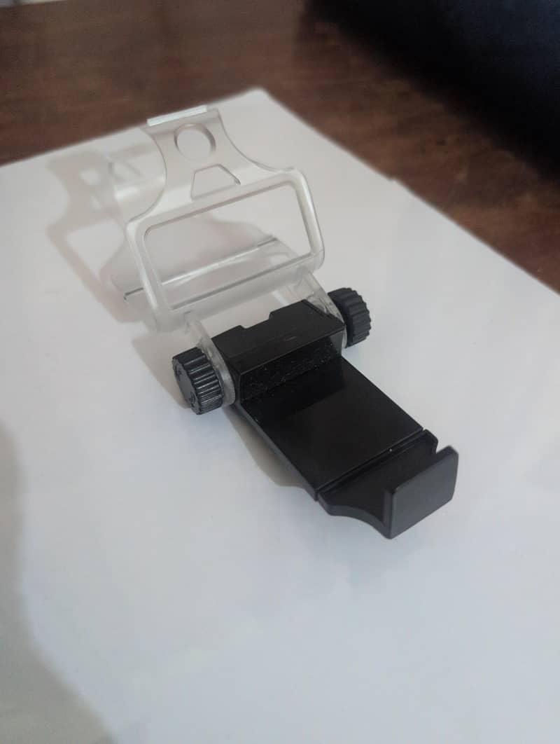 Phone Holder - PS4 Controller 5