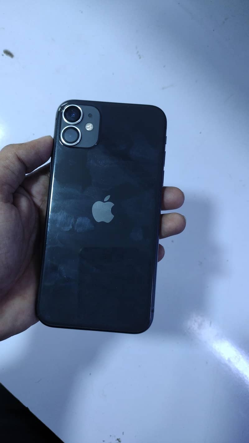 Apple iPhone 11 0