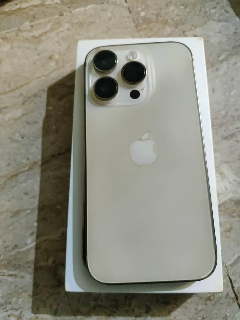 Apple iPhone 14 Pro 0