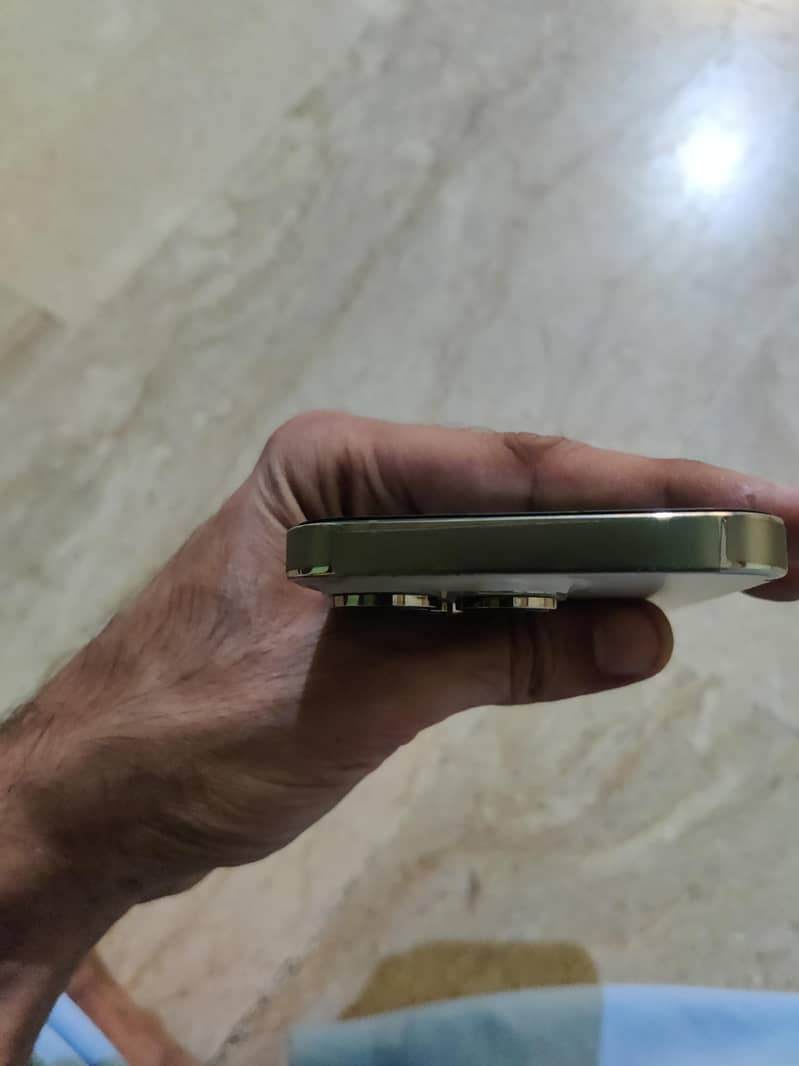 Apple iPhone 14 Pro 5