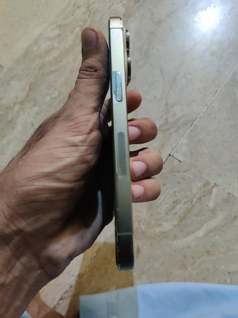 Apple iPhone 14 Pro 7