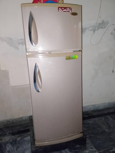 SG Refrigerator/ Good Condition