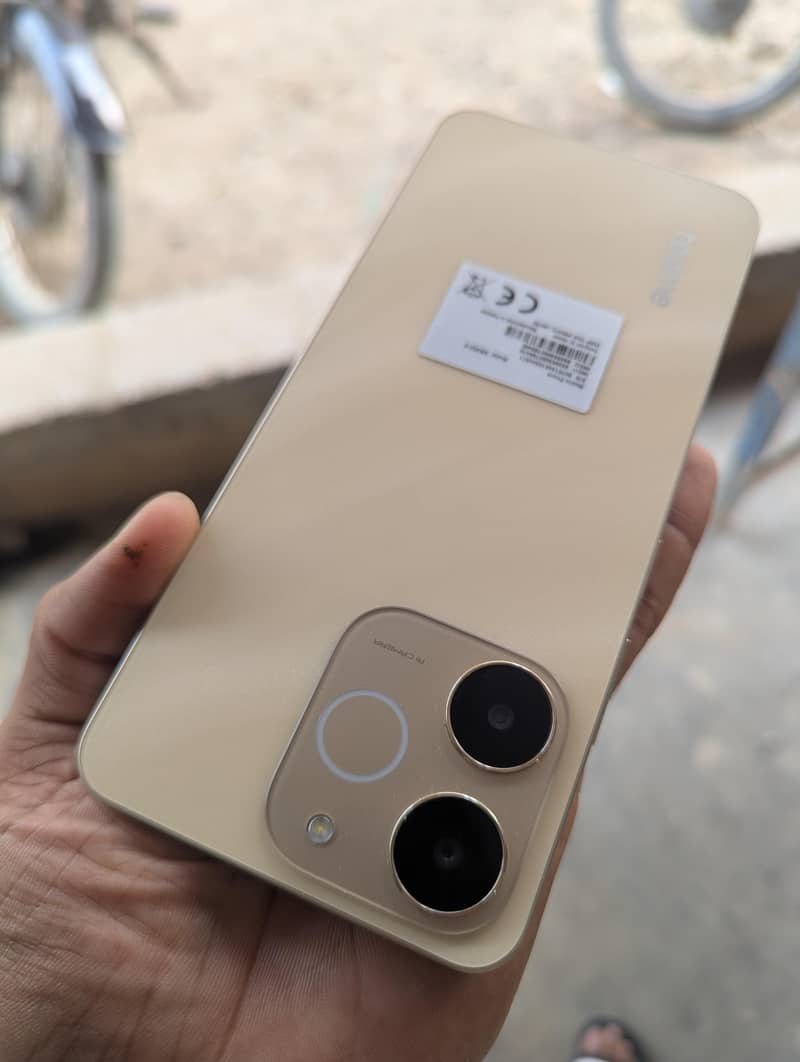 realme note 70 0
