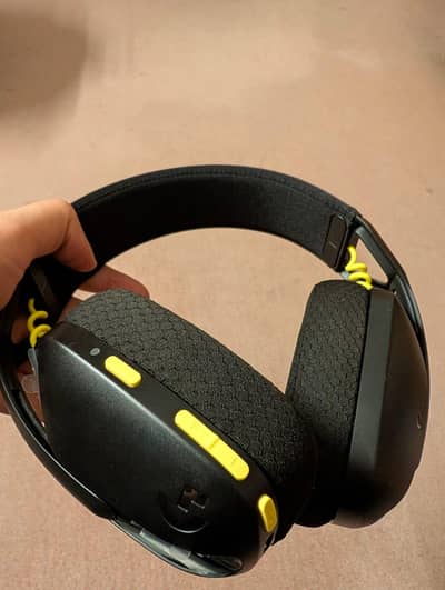 Logitech G435 Brand new with NO DONGLE ONLY BLUETOOTH