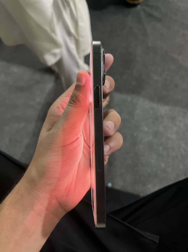 Apple iPhone 13 Pro Max 3