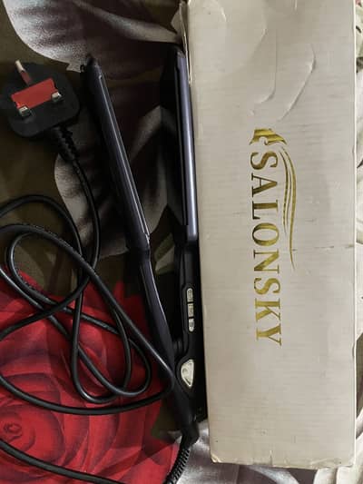 Salonsky hair straightener