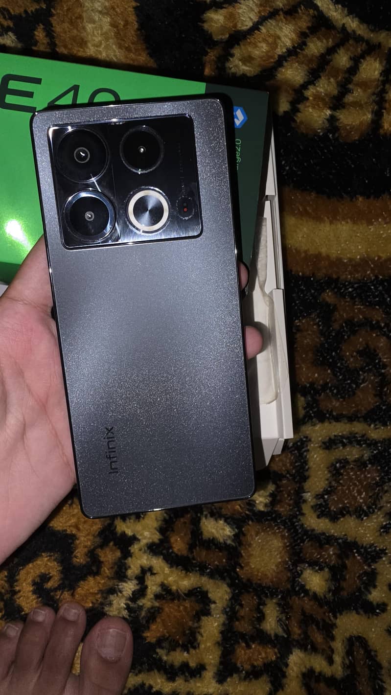 Infinix Note 40 7