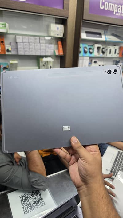 Samsung Galaxy Tab S10 Ultra Brand New Kit