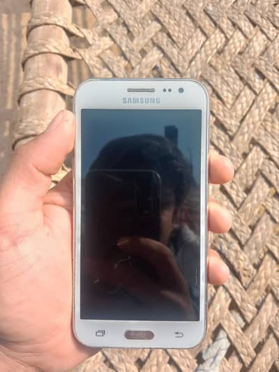 Samsung galaxy J2