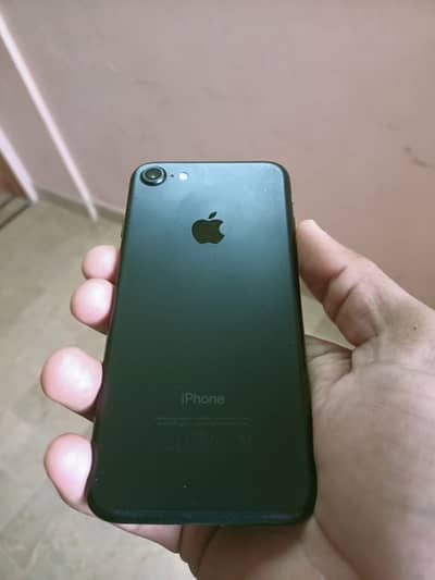 Apple iPhone 7