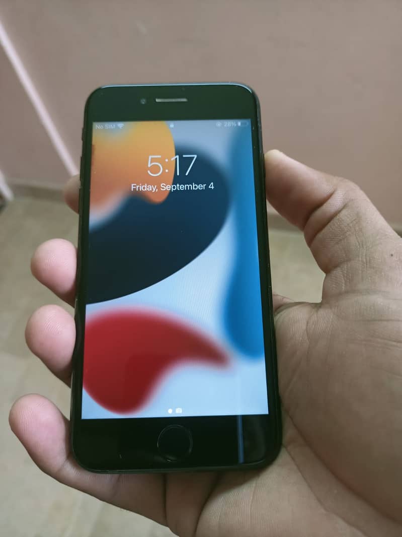 Apple iPhone 7 2