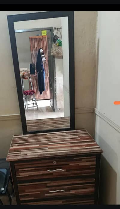 dressing table