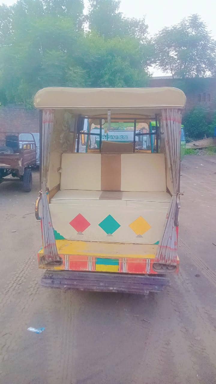 auto rickshaw 2