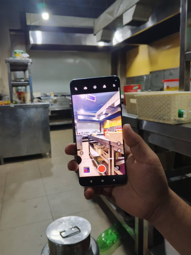 One Plus 9 Pro 0