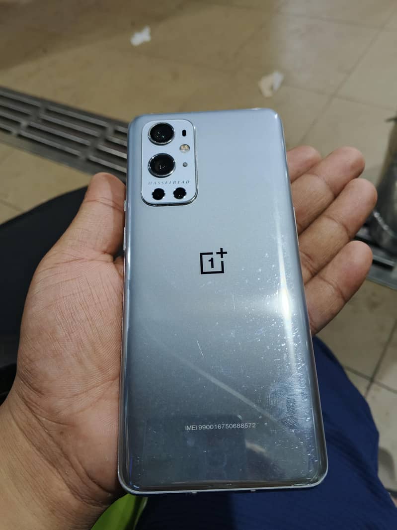 One Plus 9 Pro 6