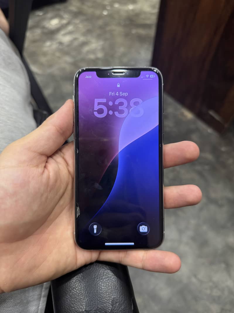 Apple iPhone 11 Pro 2