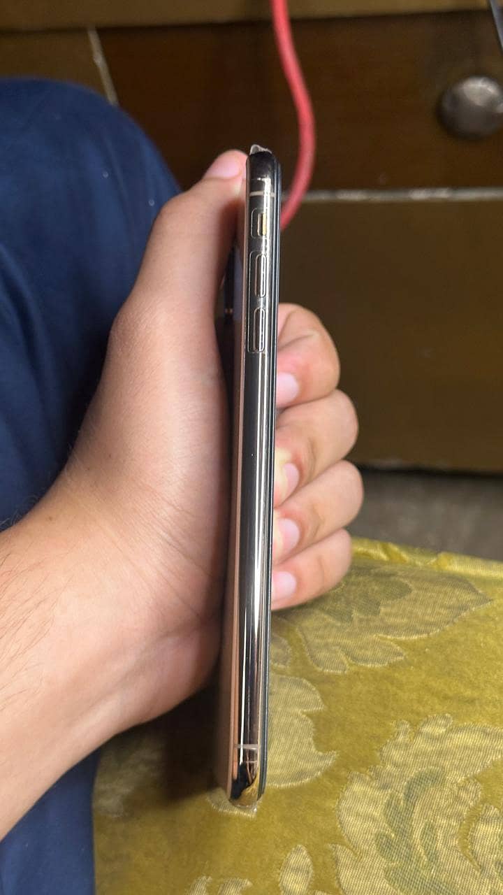 iphone xs max 2