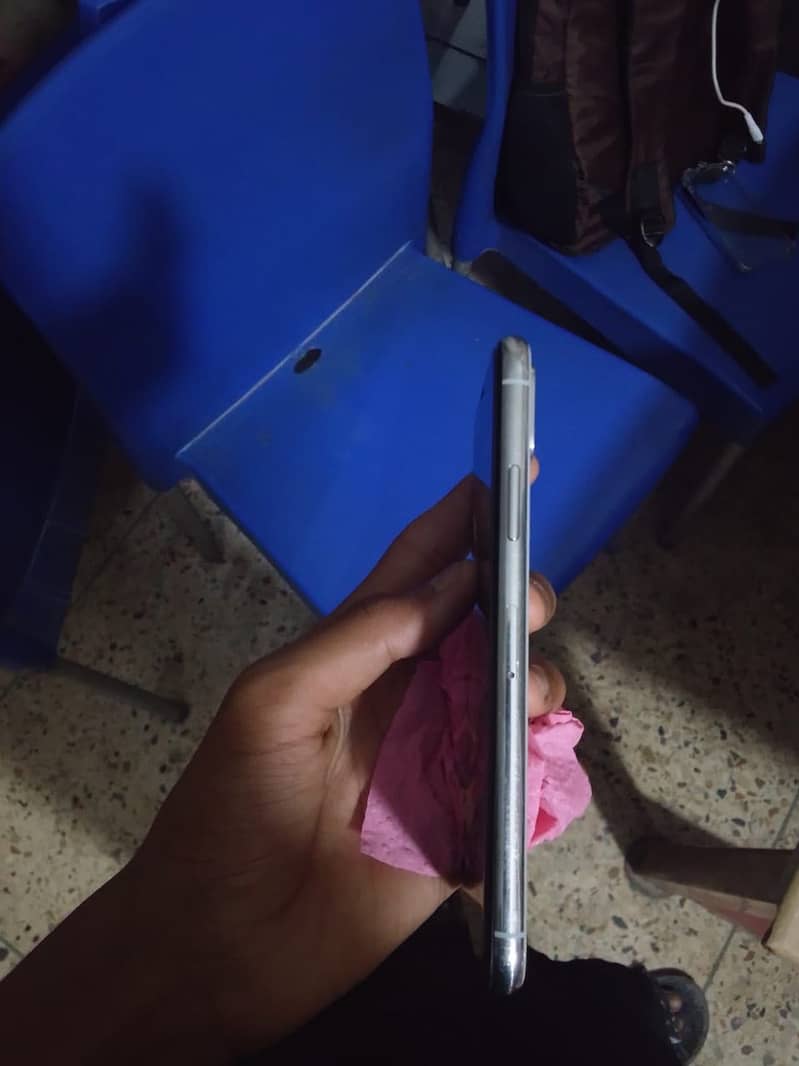 Apple iPhone X 1