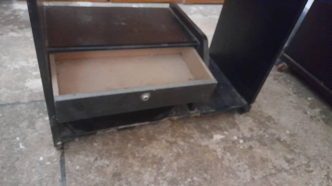 computer table 2