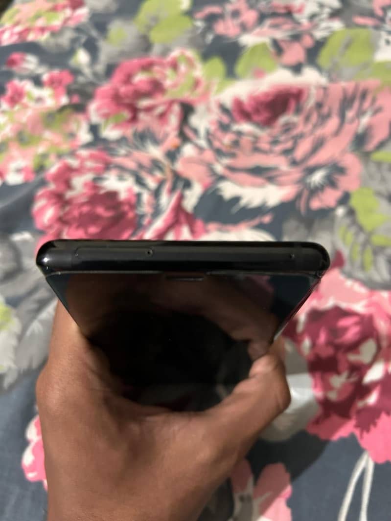 Samsung Mobile Note 8 3