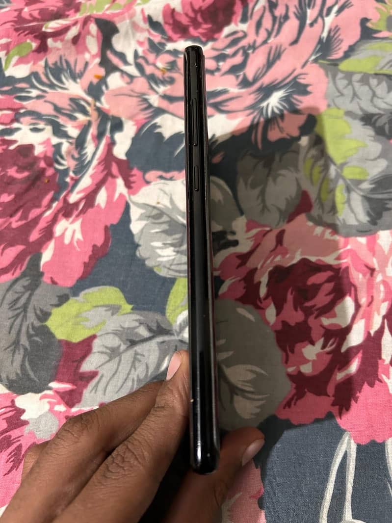 Samsung Mobile Note 8 6