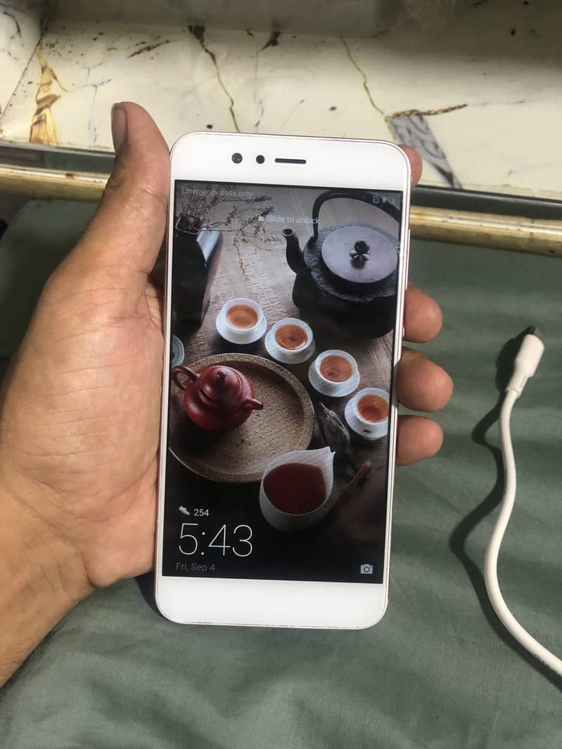 Huawei Nova 2 Plus 4