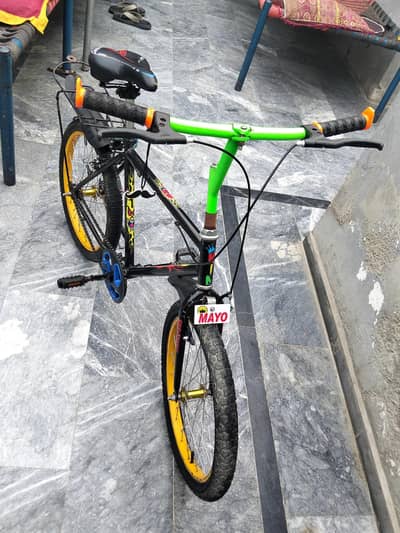 lush condition 30days used 10/10 condition serious buyer contact me