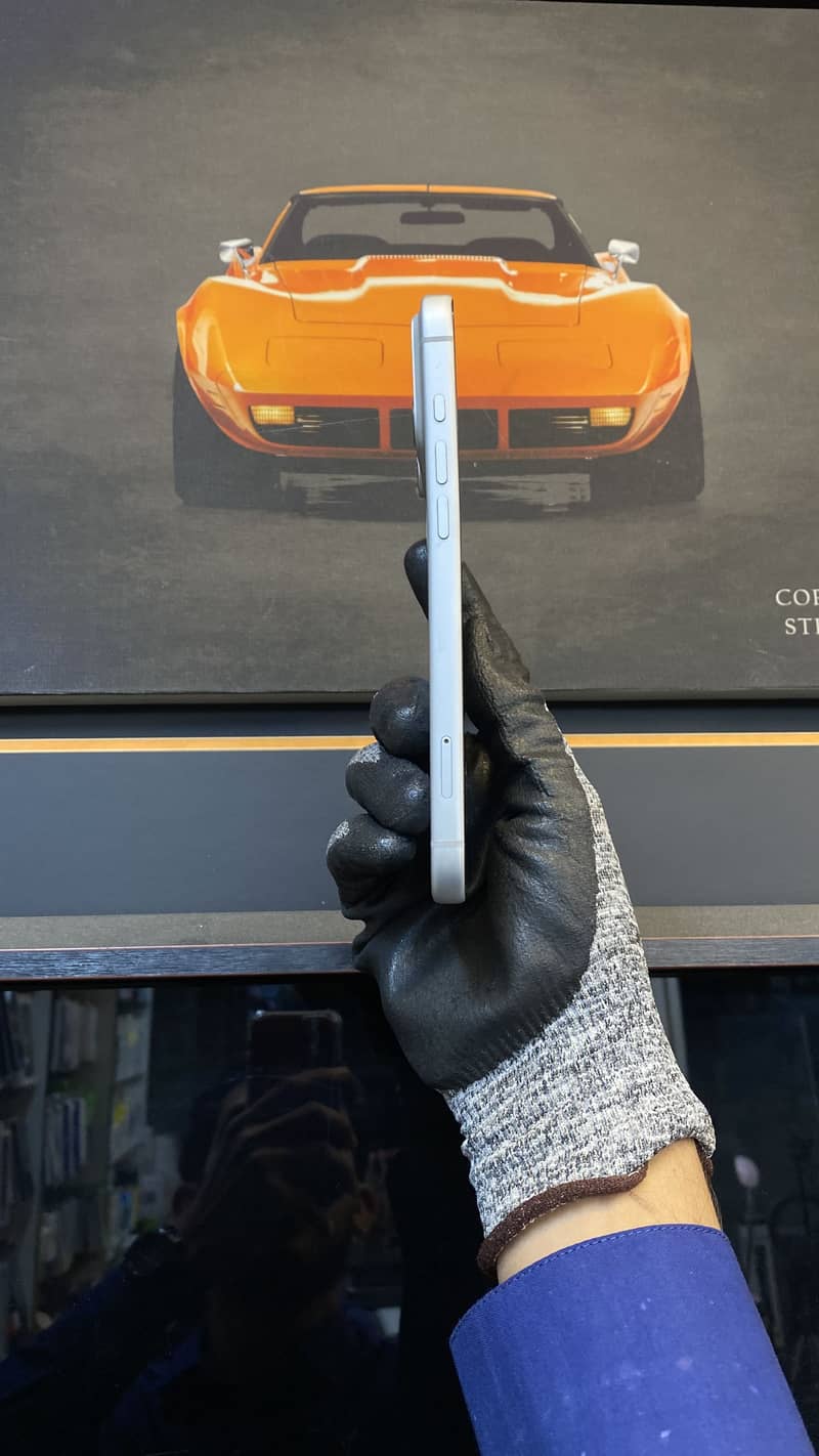 Apple iPhone 17 Pro Max 2