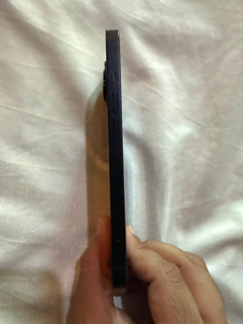 Apple iPhone 14 8