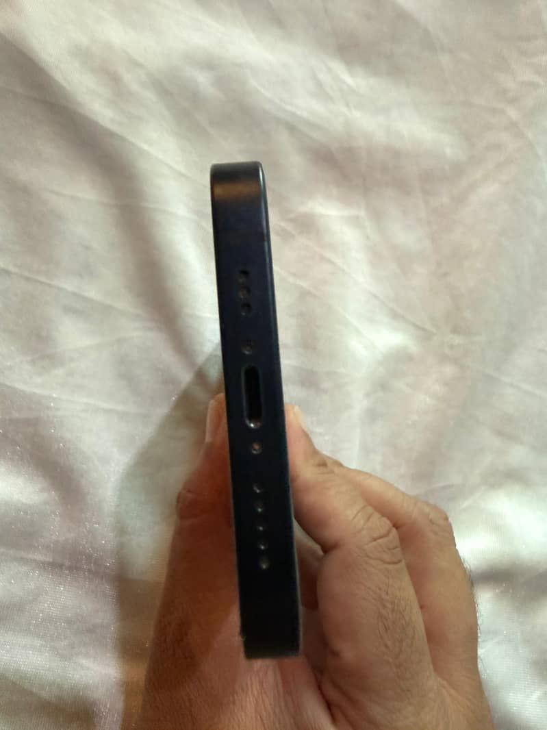 Apple iPhone 14 9