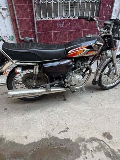 Honda 125 Model 2022 Black colour