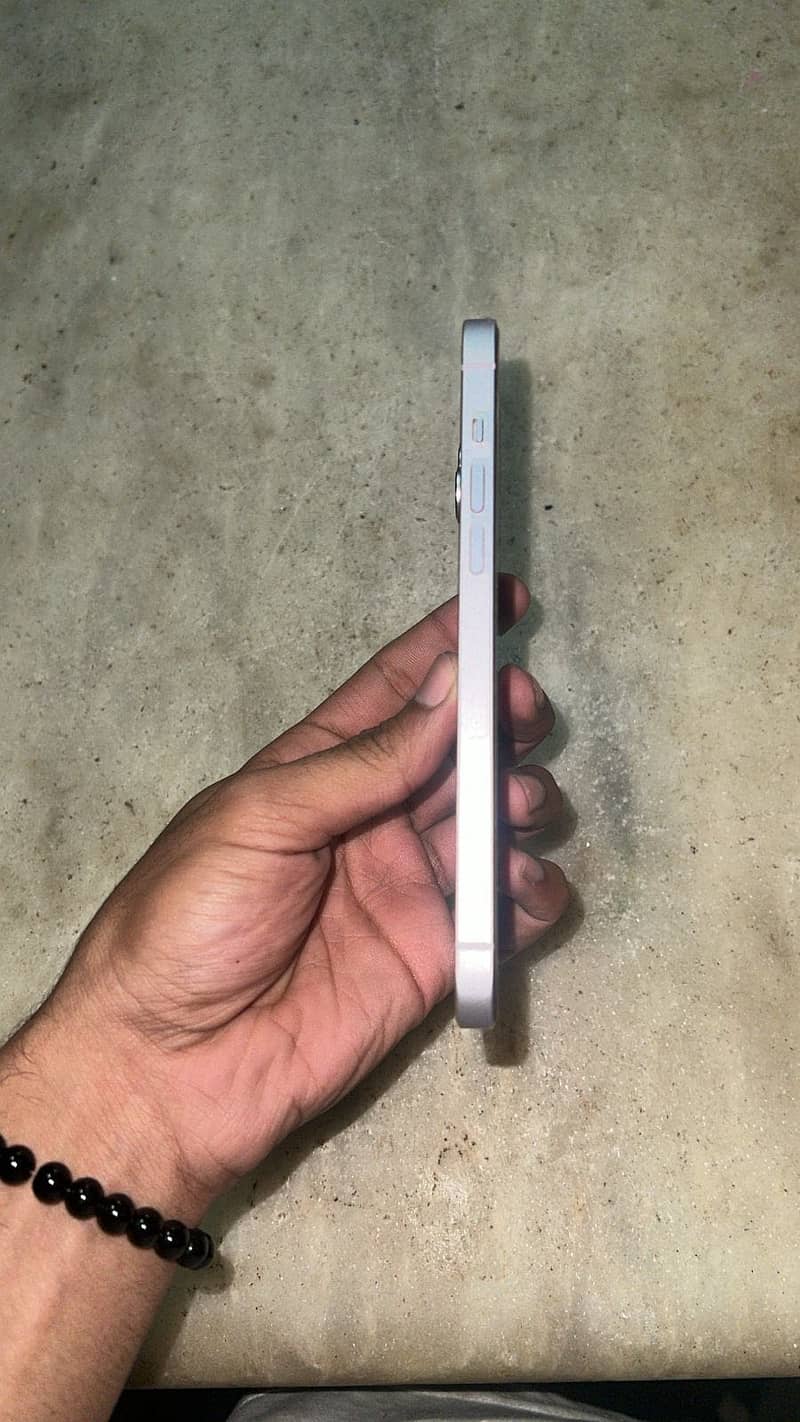 Apple iPhone 14 plus 4
