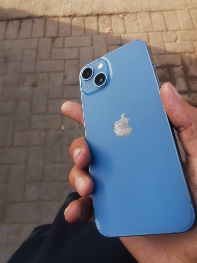Apple iPhone 13 1