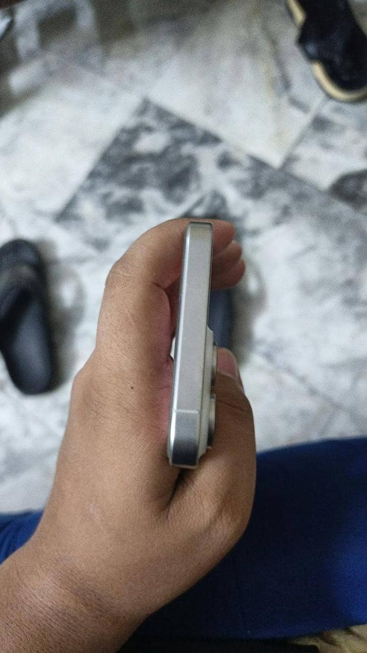 Apple iPhone 15 Pro Max 1