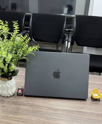 Macbook Pro M3 Pro 18gb 512gb MDM Fully Working