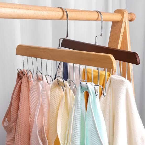 8 Hook Wooden Hanger – Adjustable Wall Mounted Multi-Purpose Rack for Clothes, Bags & Accessories