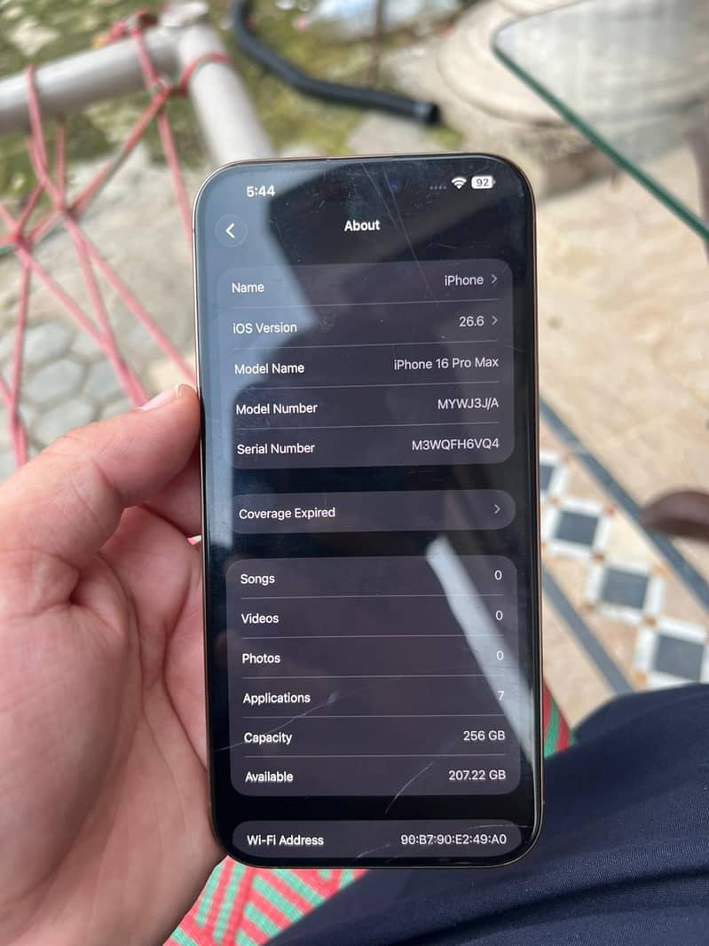 Apple iPhone 16 Pro Max 13