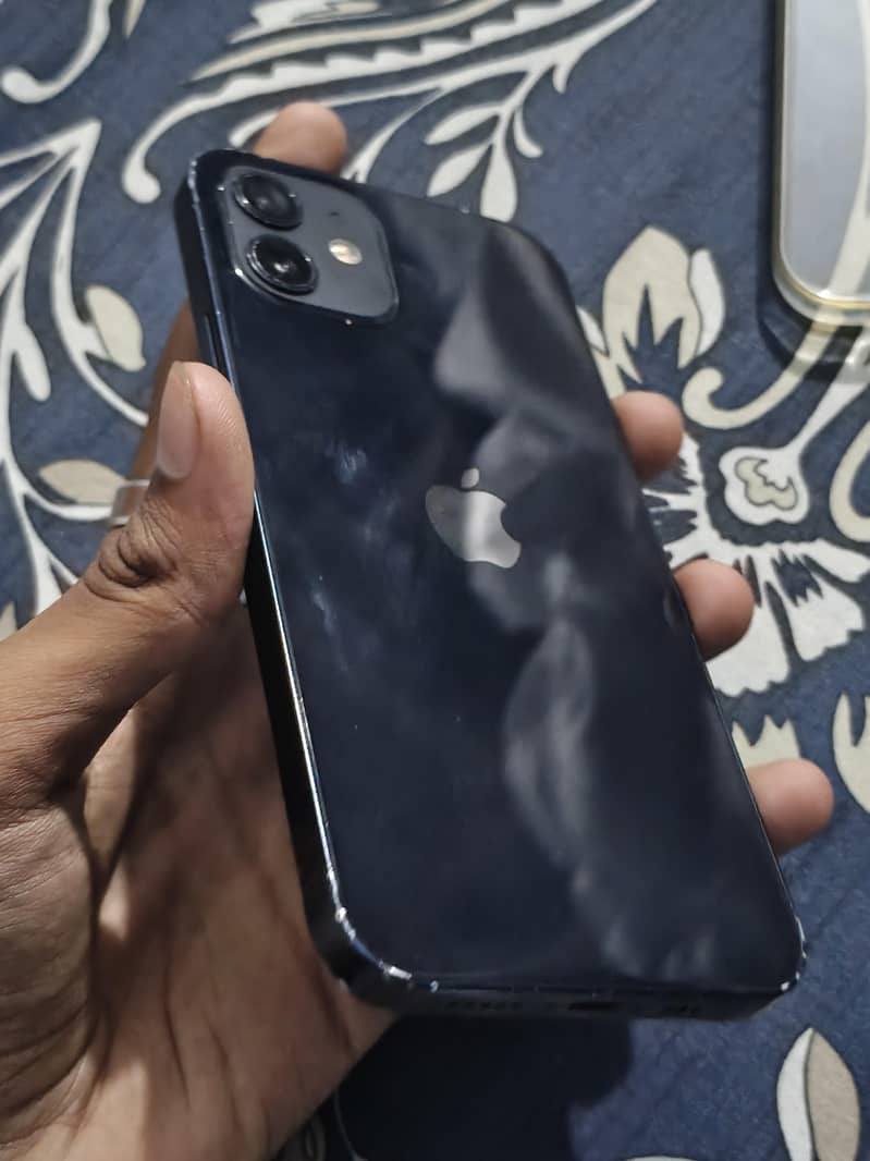 Apple iPhone 12 2