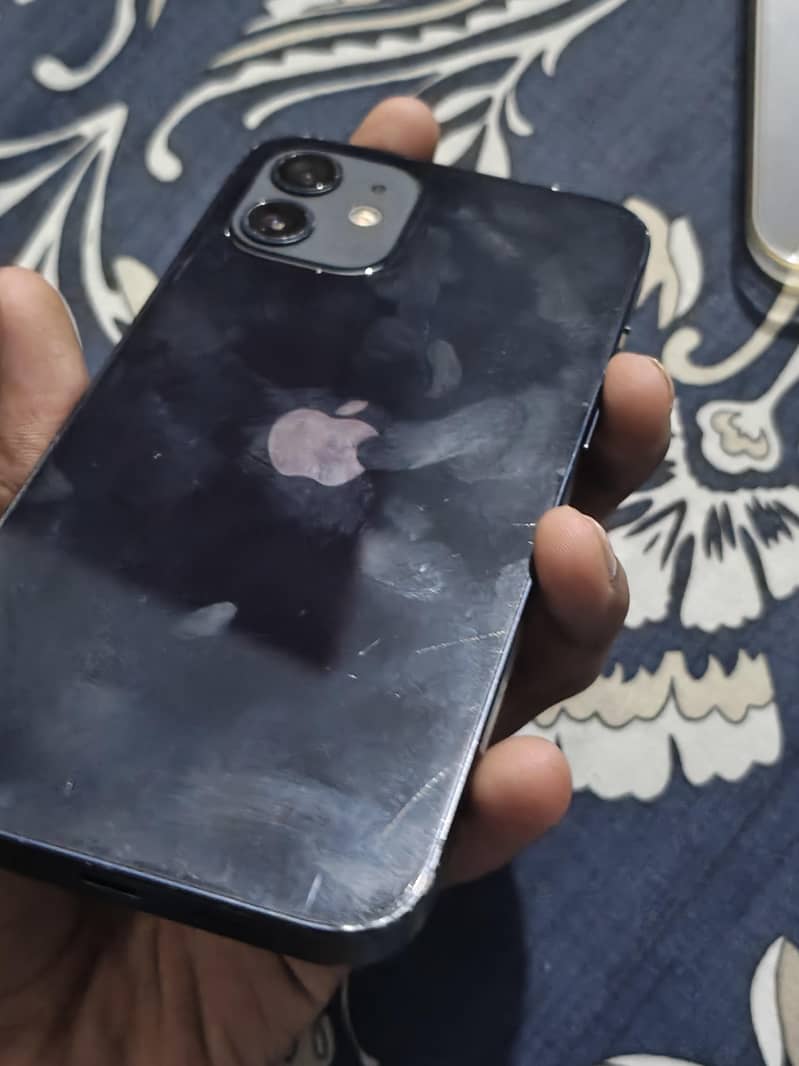 Apple iPhone 12 7