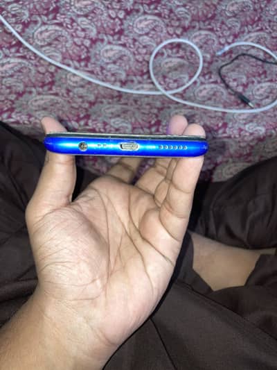 Realme 5 Pro with box