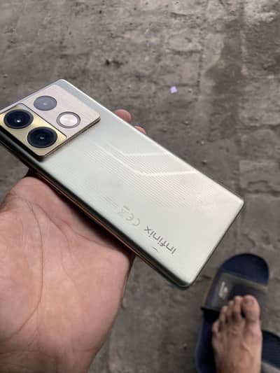 Infinix note 40 pro