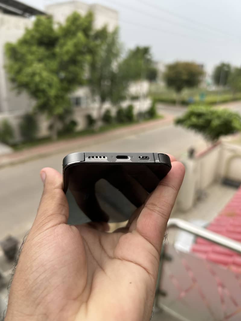 Apple iPhone 13 Pro 6