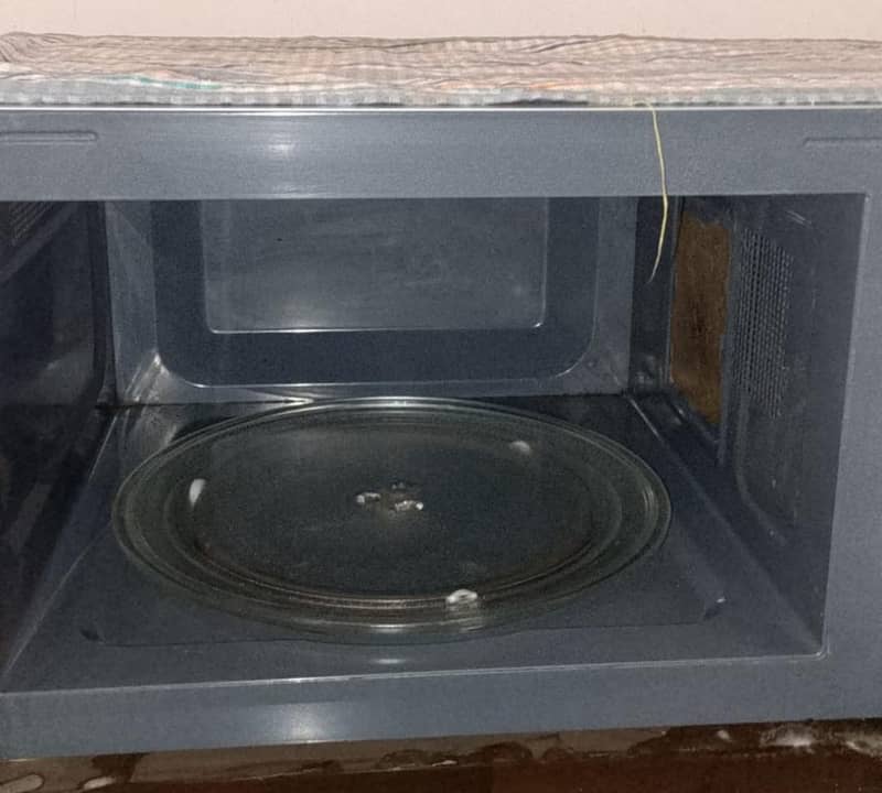 Used Orient Microwave 1