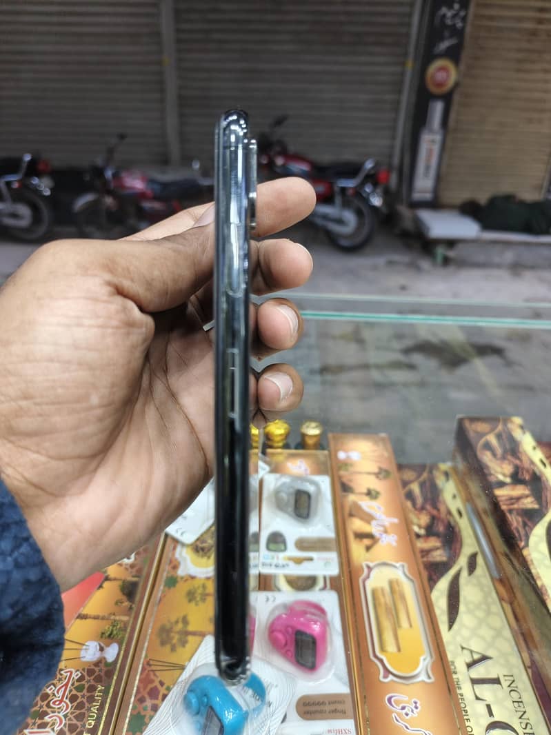Apple iPhone X PTA approved 4