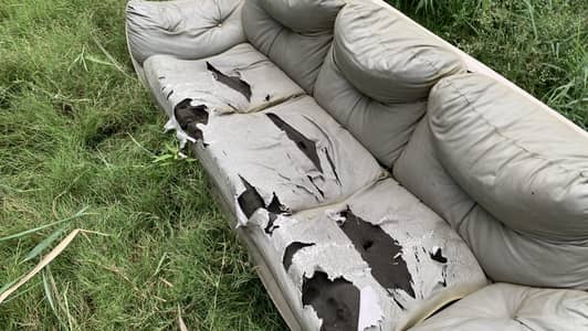 3 seater leather sofa